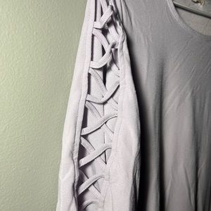 Tetralogy Women’s medium shirt with cross/cross sleeves